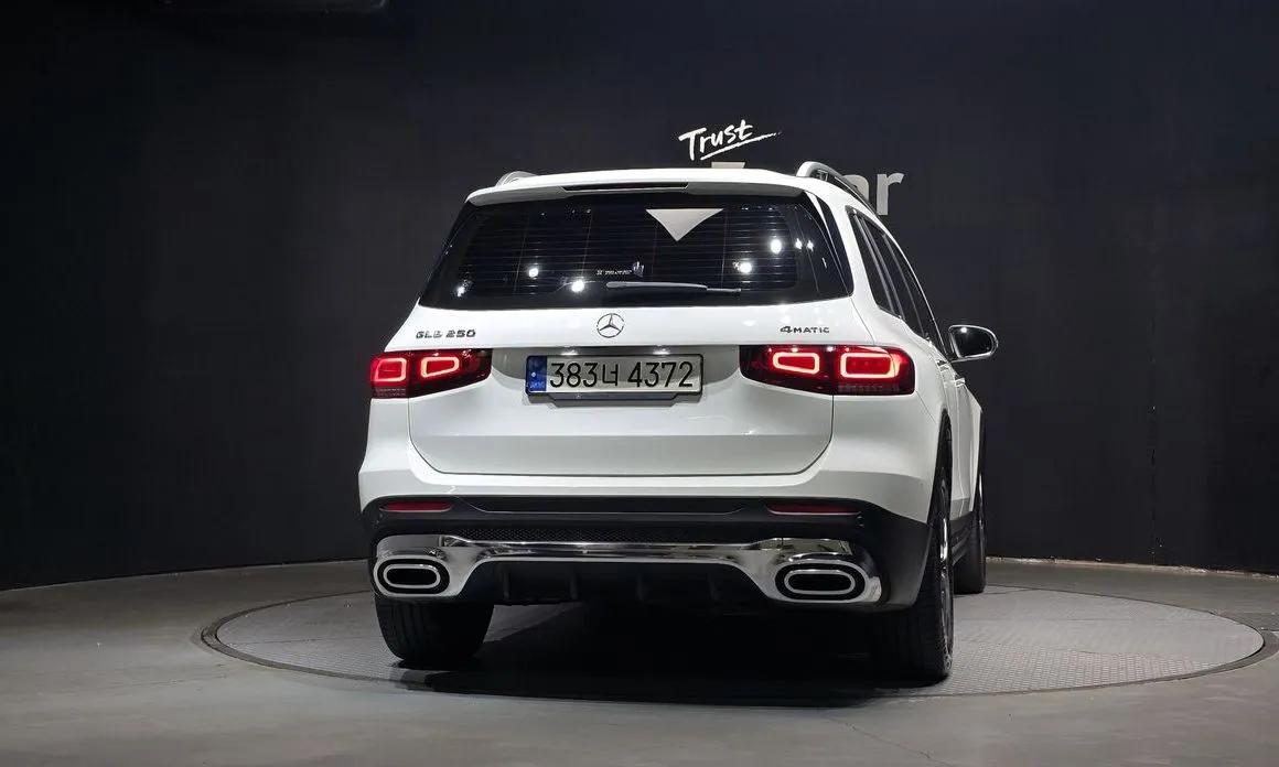 Mercedes-Benz GLB-Class — фото 5