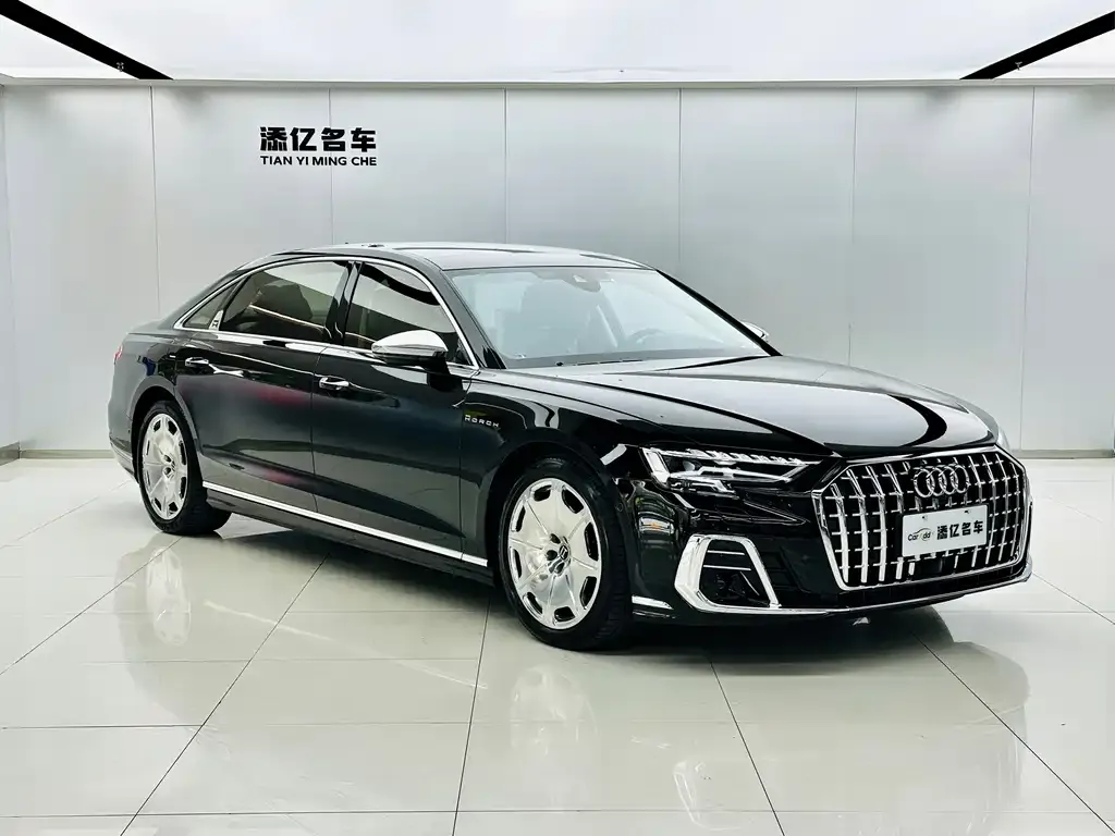 Audi A8 — фото 5