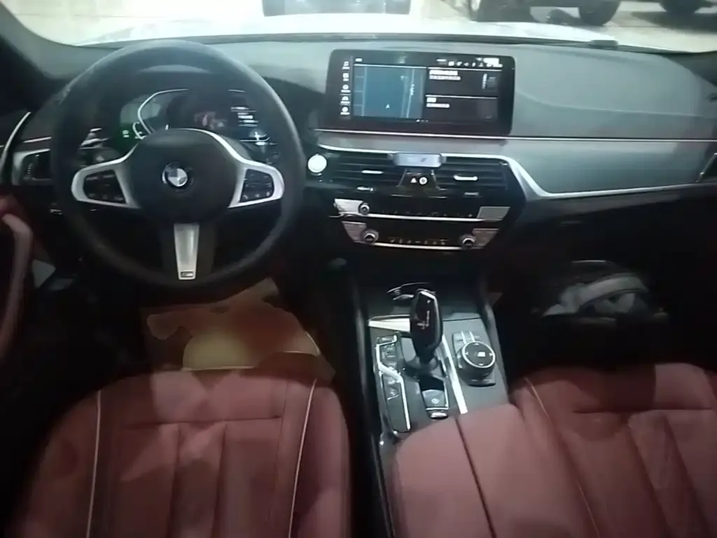 BMW 5 Series New Energy — фото 7