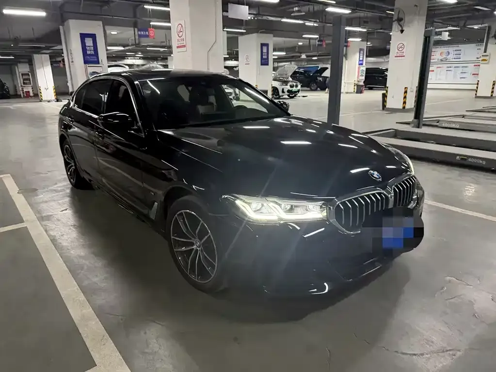 BMW 5 Series — фото 3