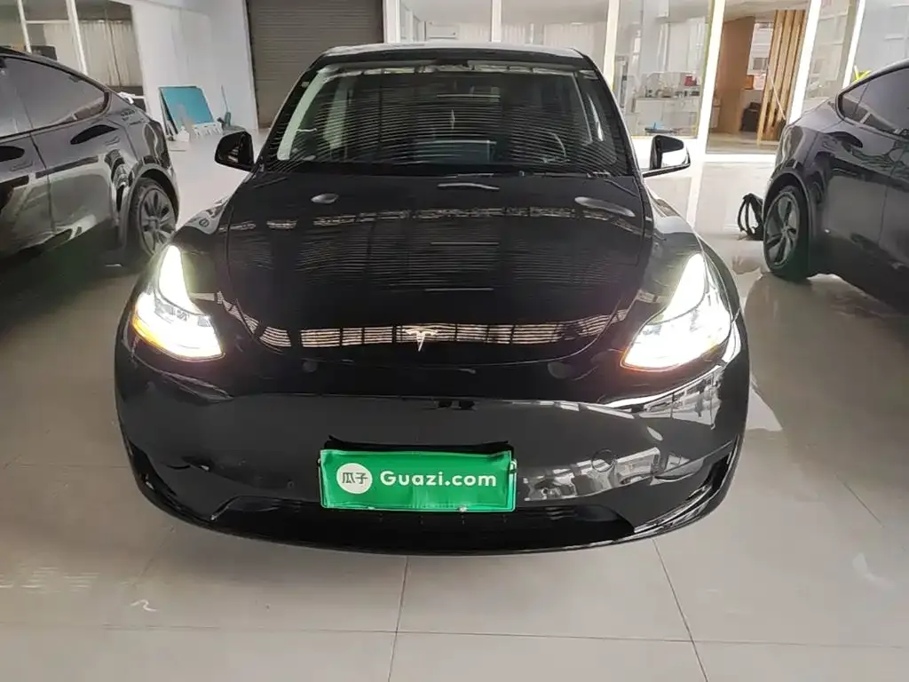 Tesla Model Y — фото 3