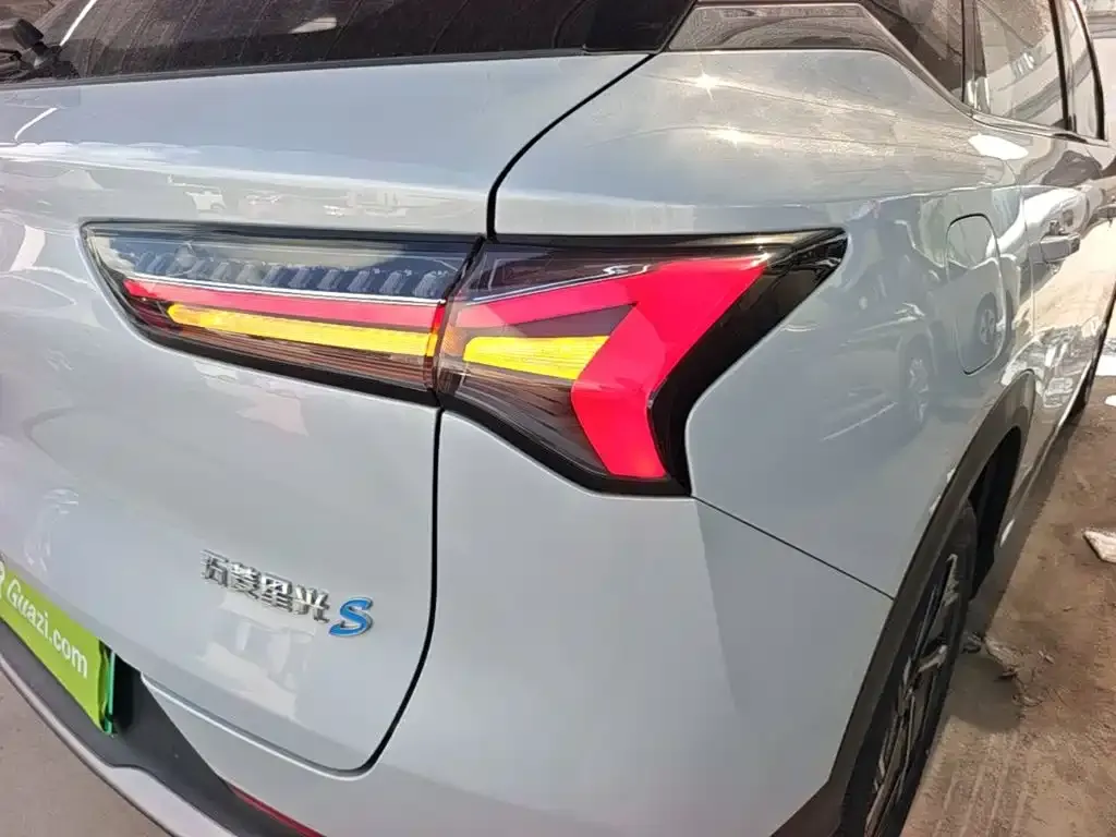 Wuling Xingguang S — фото 4