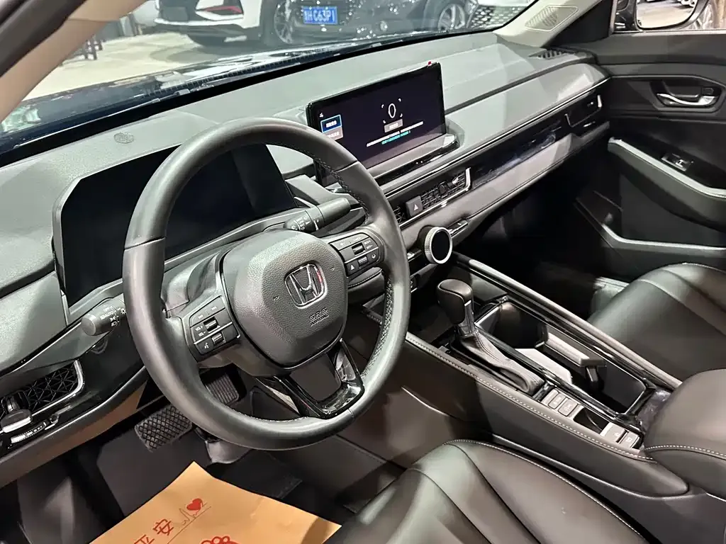 Honda Inspire — фото 10