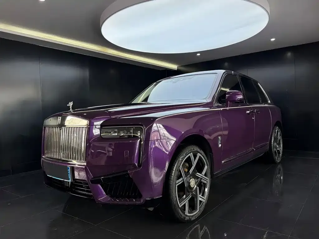 Rolls-Royce Cullinan — фото 1