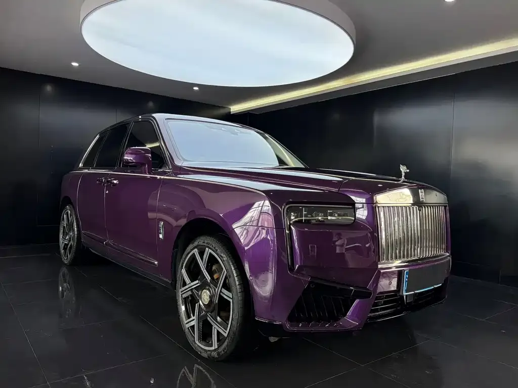 Rolls-Royce Cullinan — фото 8