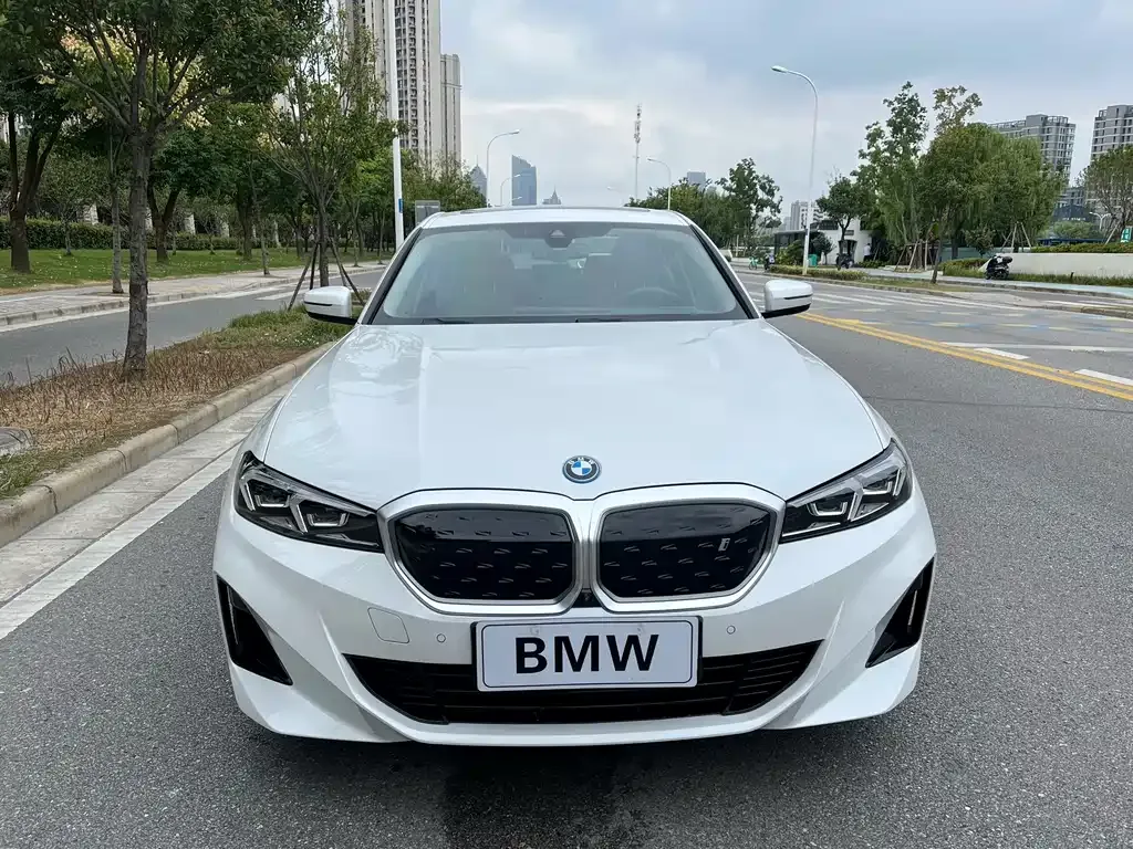 BMW i3 — фото 7