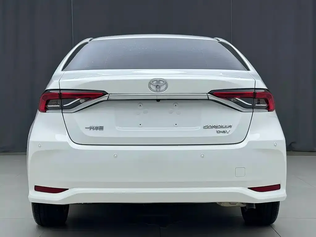Toyota Corolla — фото 3