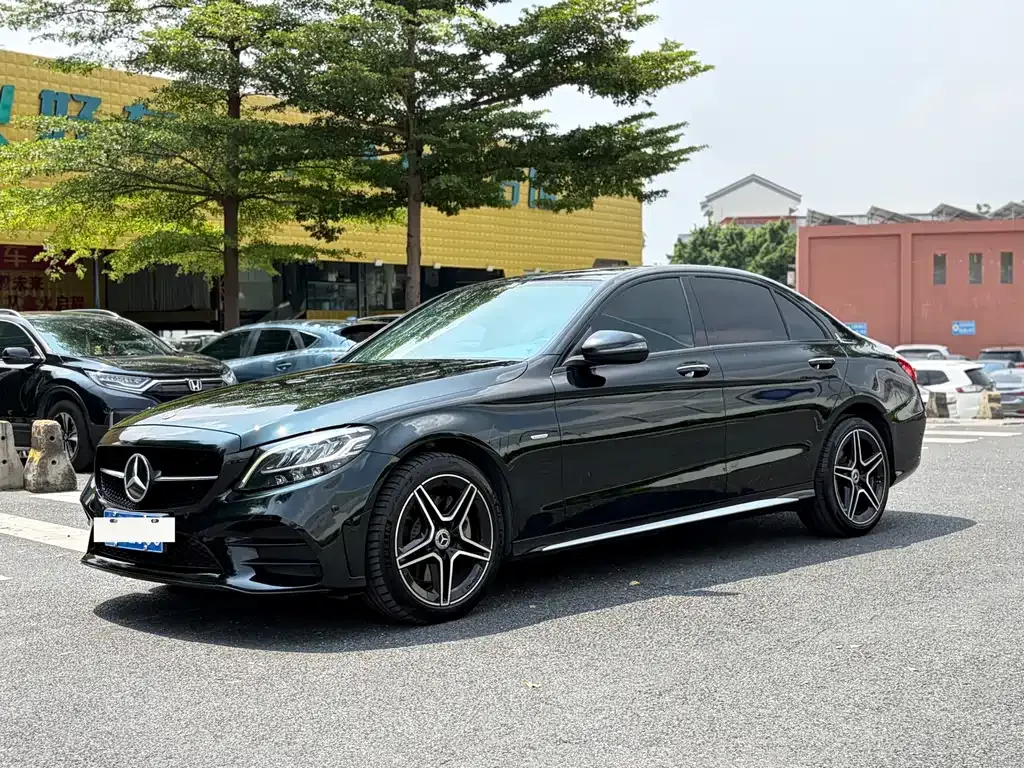 Mercedes-Benz C-Class — фото 1