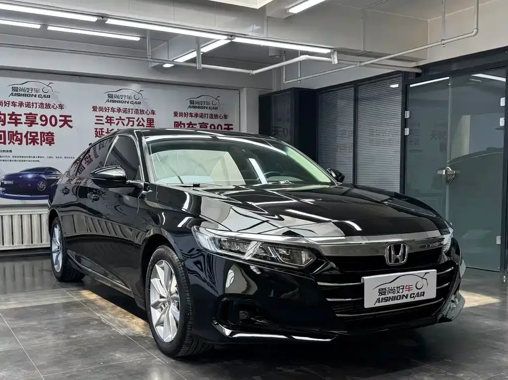 Honda Accord — фото 9