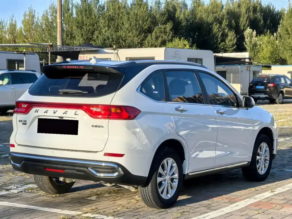 Haval M6 — фото 4