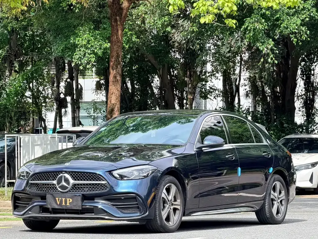 Mercedes-Benz C-Class — фото 1