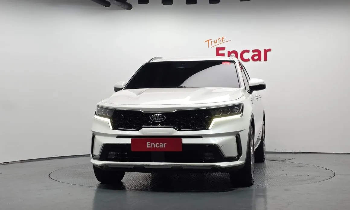 Kia Sorento — фото 8