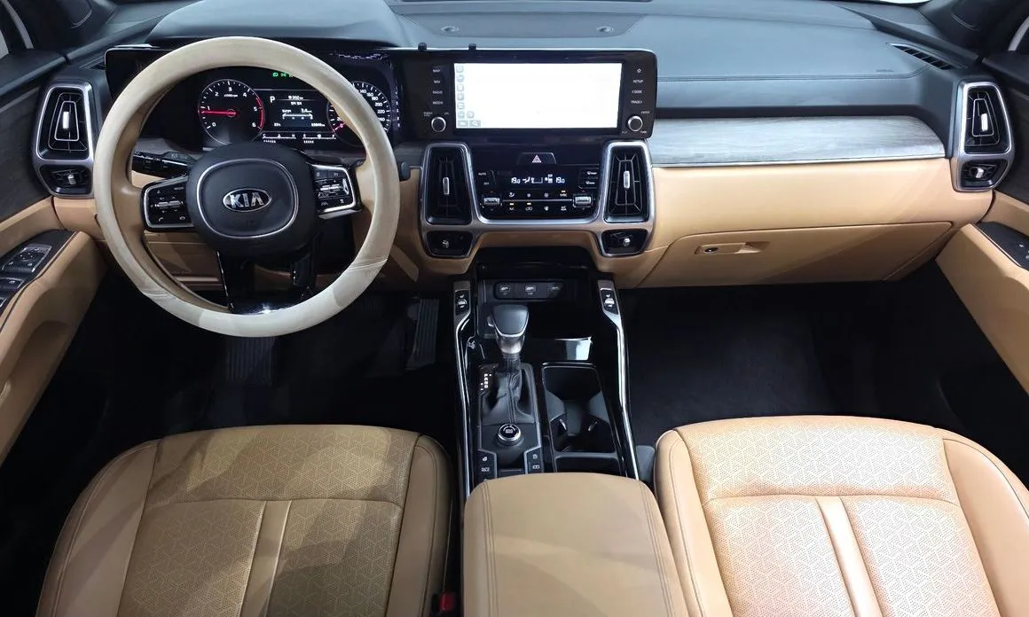 Kia Sorento — фото 9