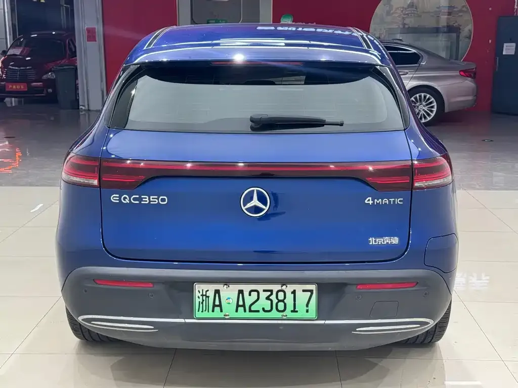 Mercedes-Benz EQC — фото 2