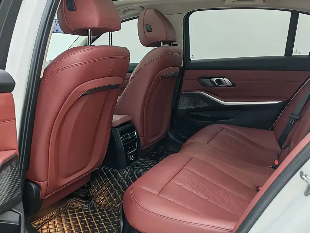 BMW 3 Series — фото 10