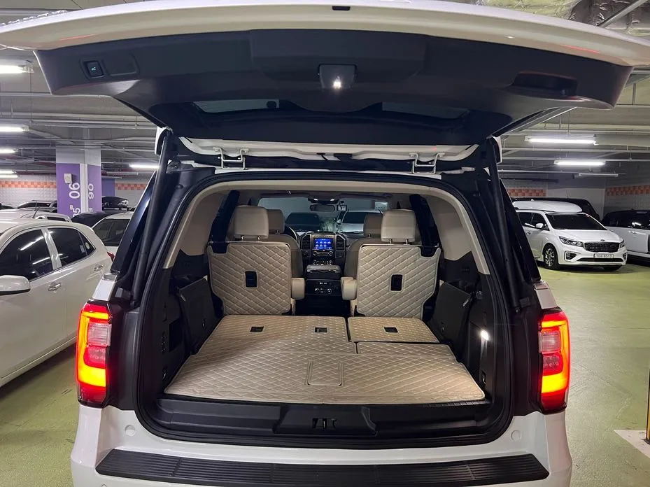 Ford Expedition — фото 10