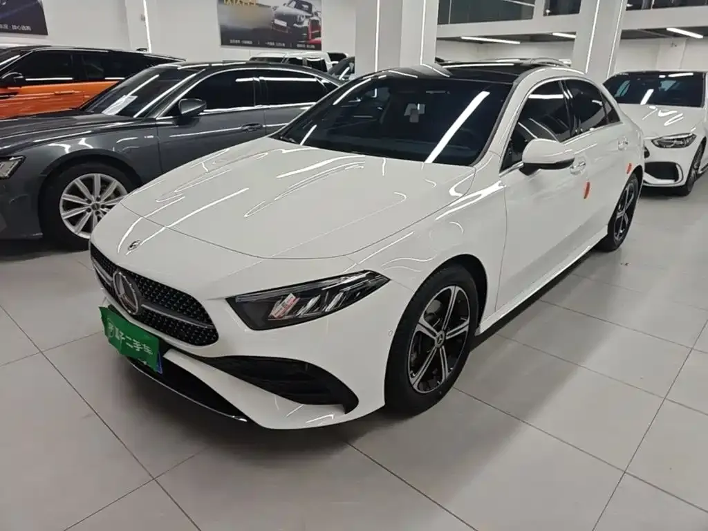 Mercedes-Benz A-Class — фото 10