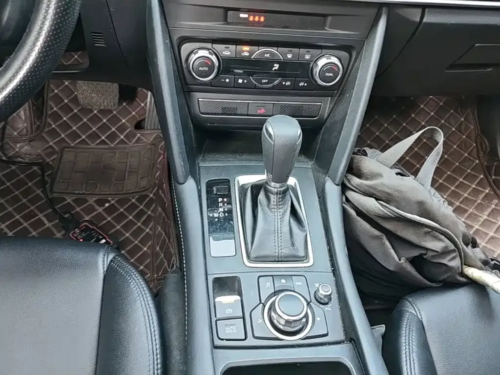 Mazda CX-4 — фото 3