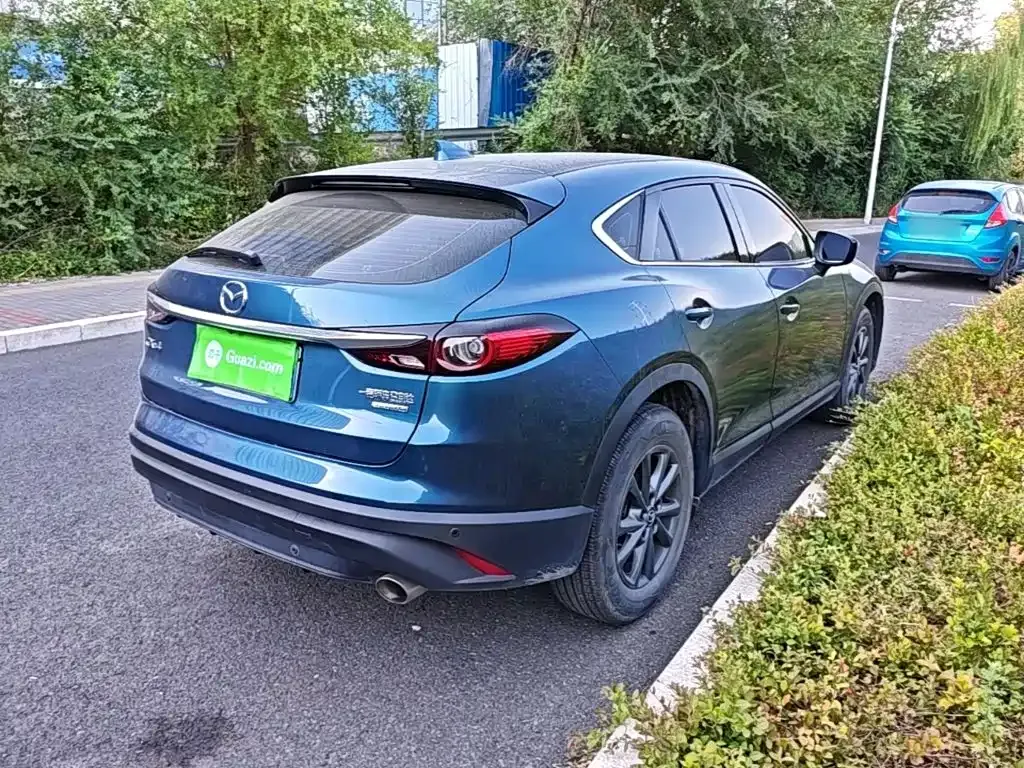 Mazda CX-4 — фото 10