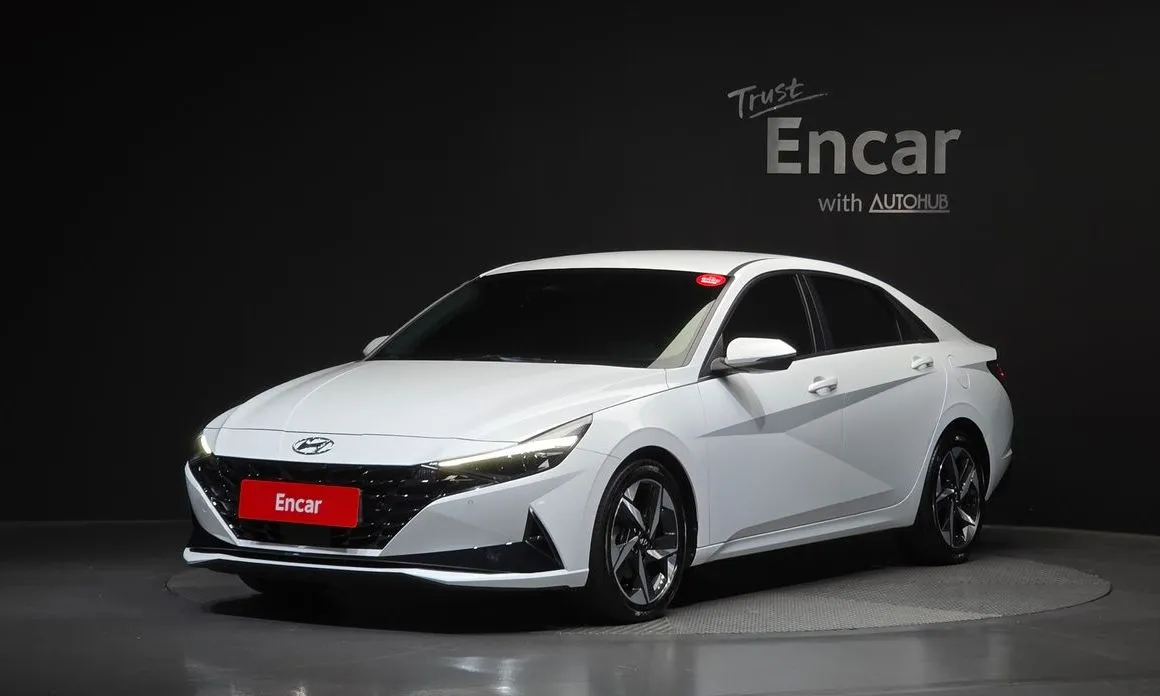 Hyundai AVANTE — фото 1