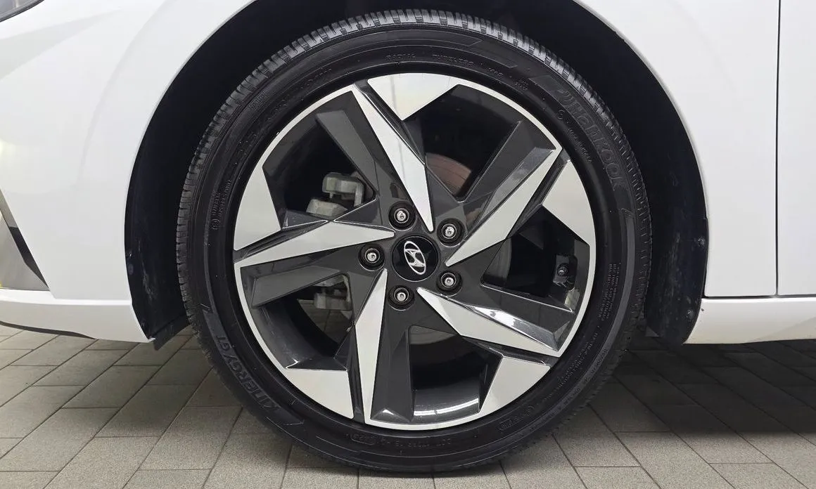 Hyundai AVANTE — фото 10