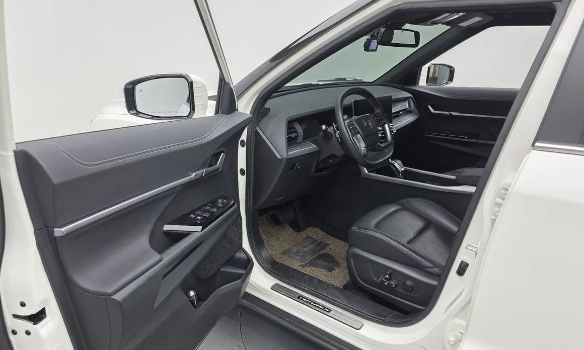 KG Mobility (Ssangyong) Torres — фото 10