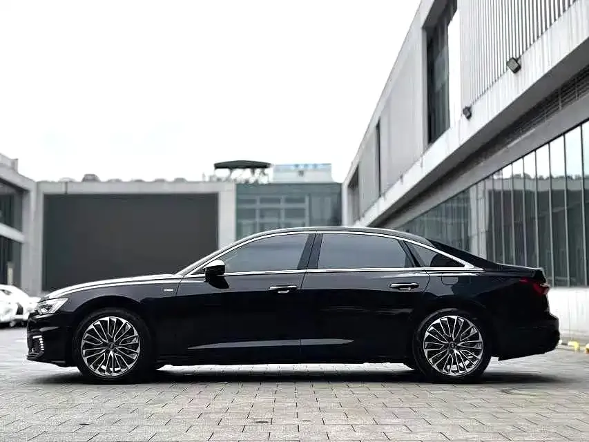 Audi A6L New Energy — фото 8