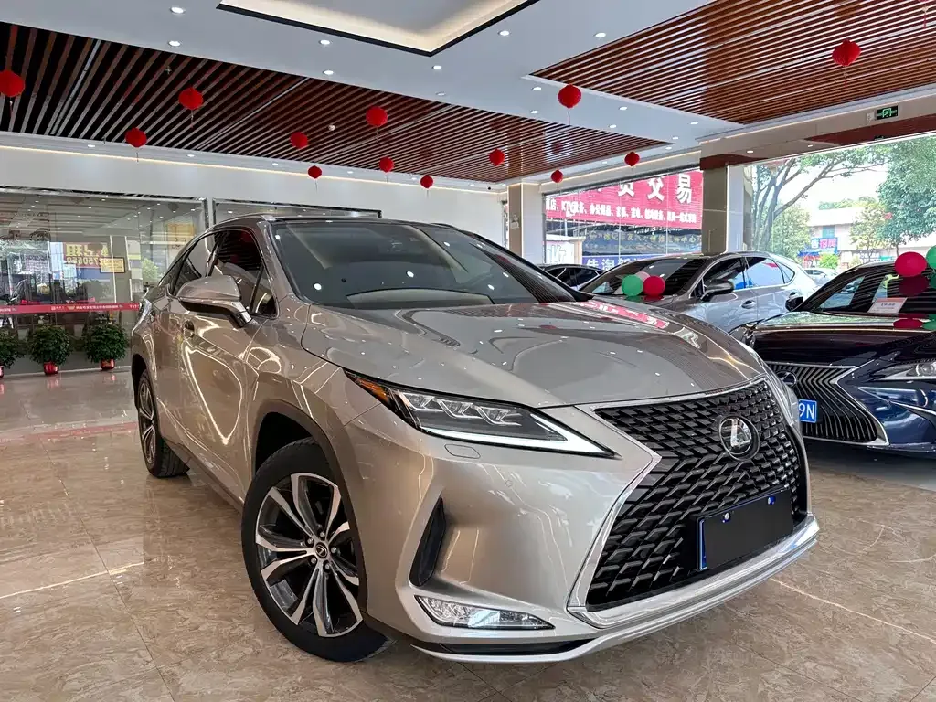 Lexus RX — фото 7