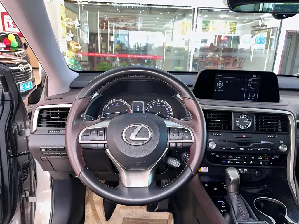 Lexus RX — фото 9