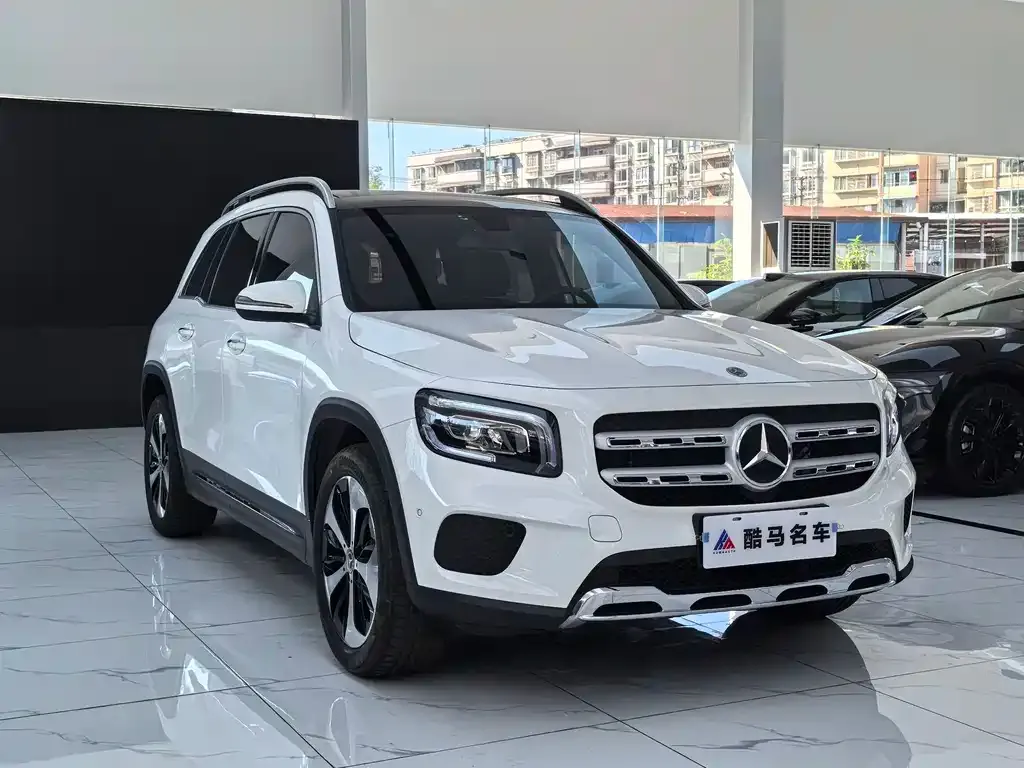 Mercedes-Benz GLB — фото 9