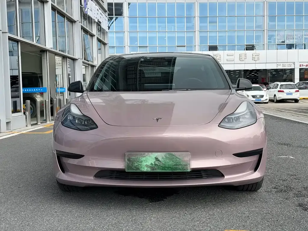Tesla Model 3 — фото 7