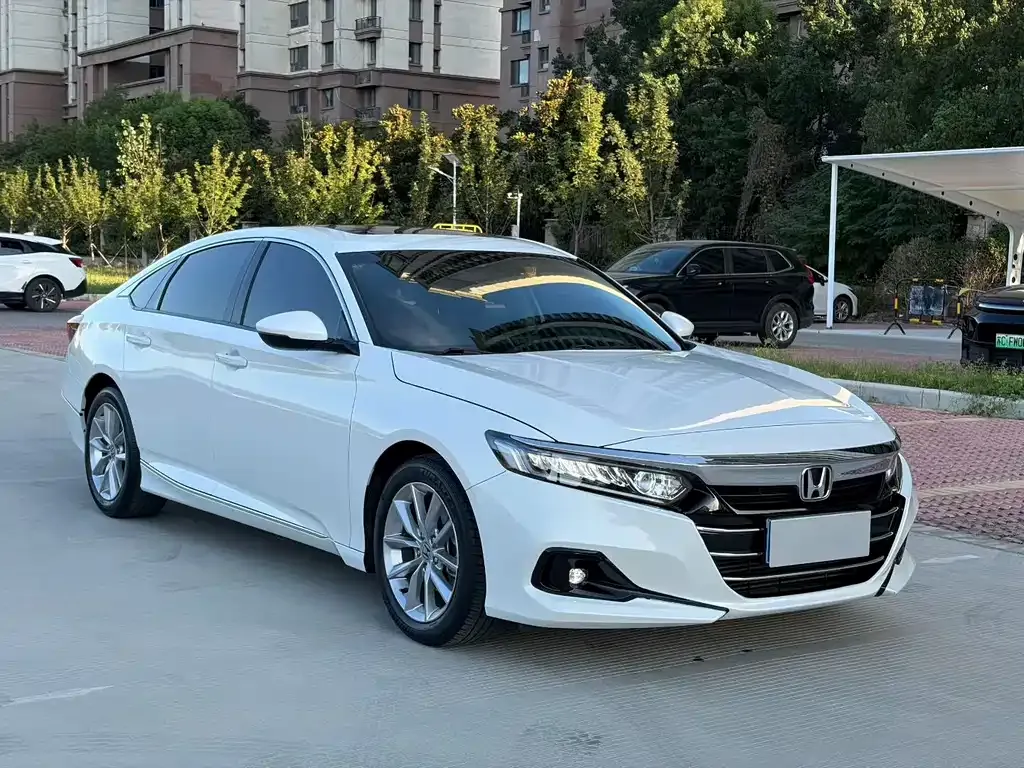 Honda Accord — фото 3