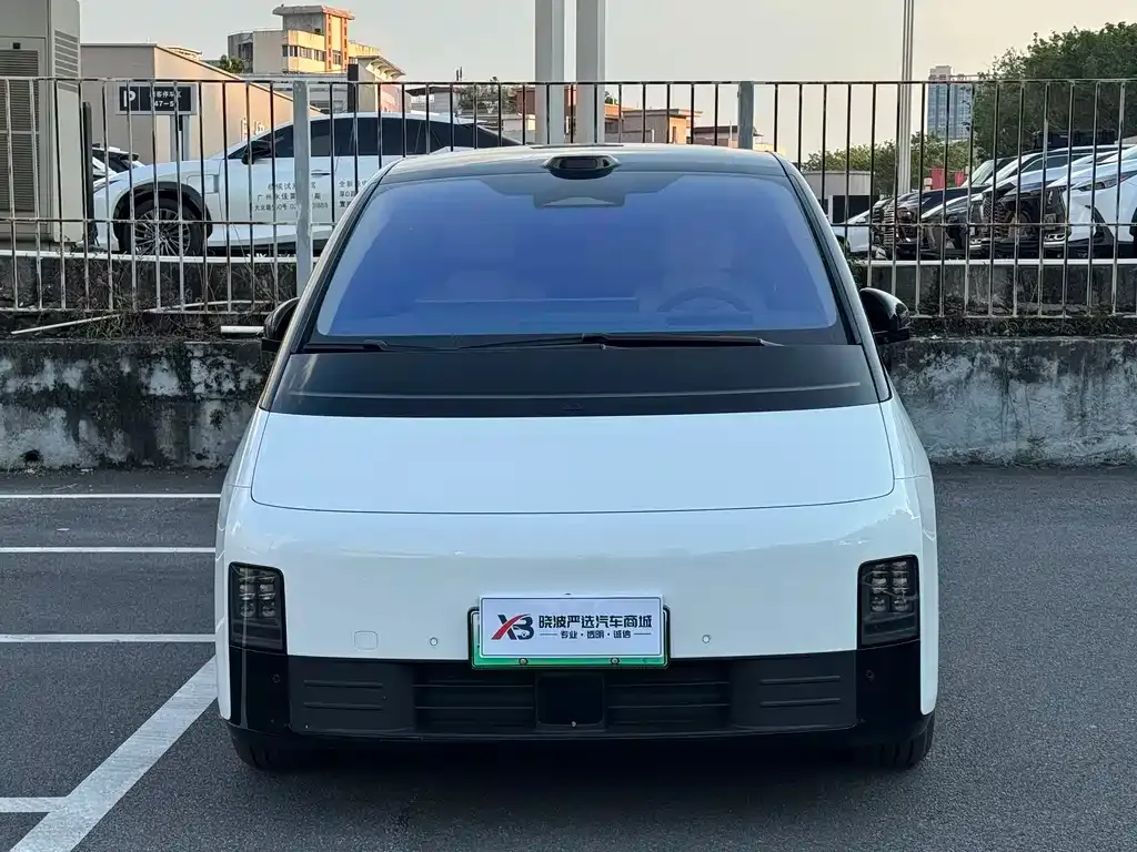 Li Auto MEGA — фото 2