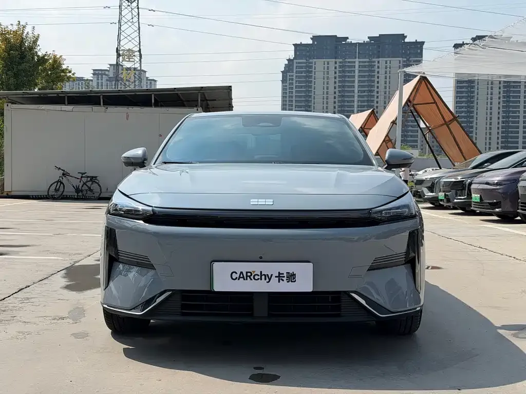 Geely Galaxy L6 — фото 10