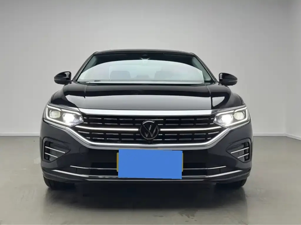 Volkswagen Passat — фото 6
