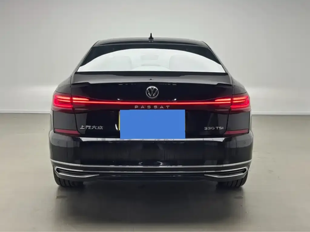 Volkswagen Passat — фото 5
