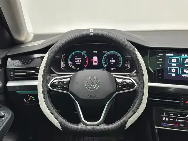 Volkswagen Passat — фото 3