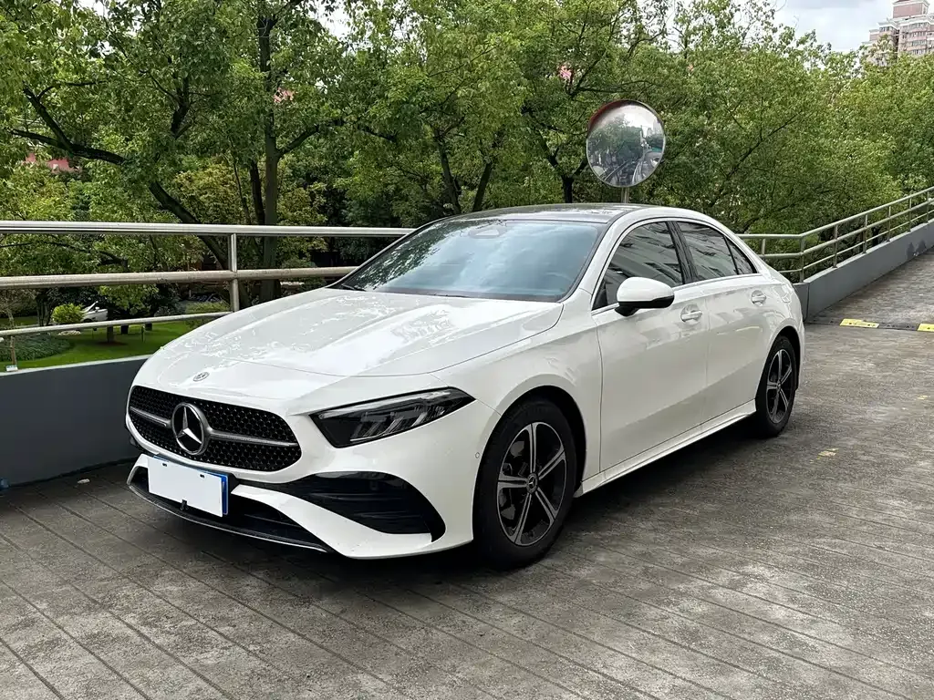 Mercedes-Benz A-Class — фото 1