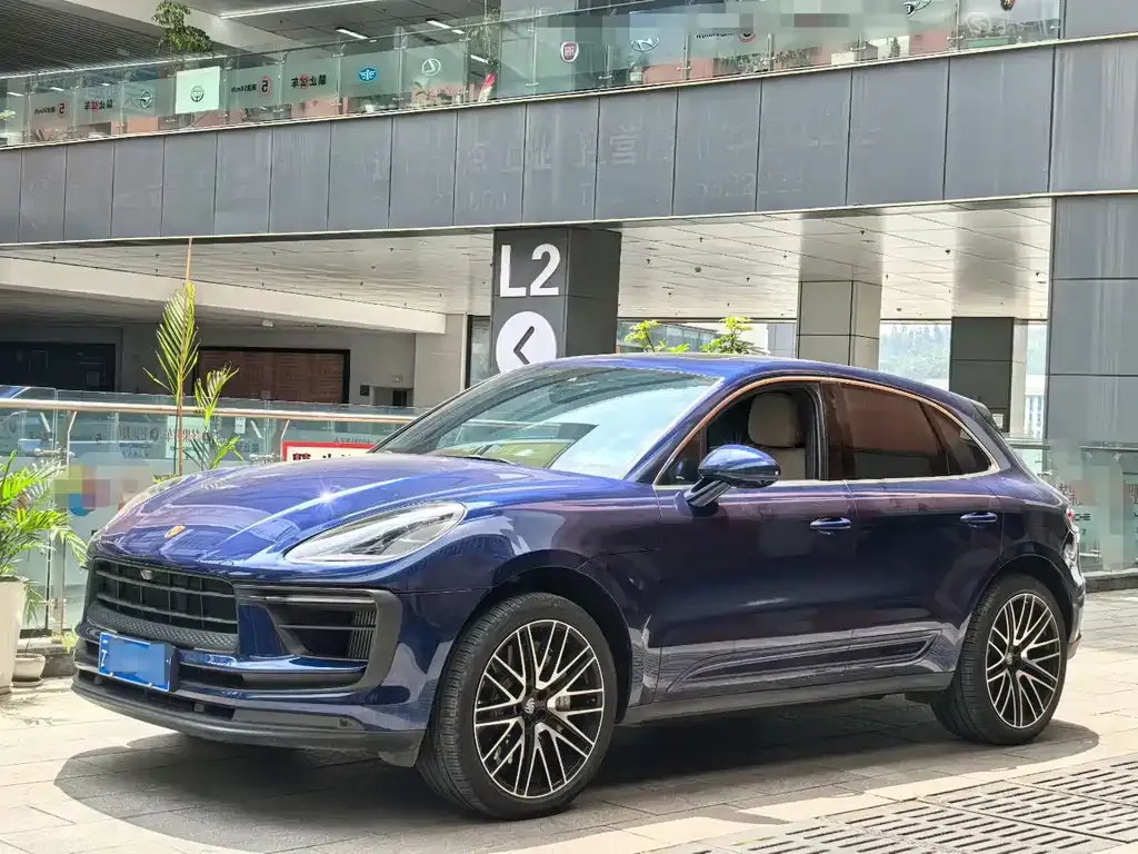 Porsche Macan — фото 1