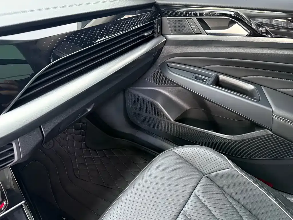 Volkswagen Passat — фото 7