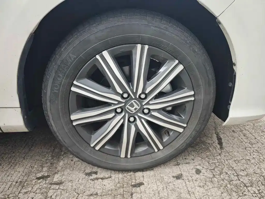 Honda Odyssey — фото 10