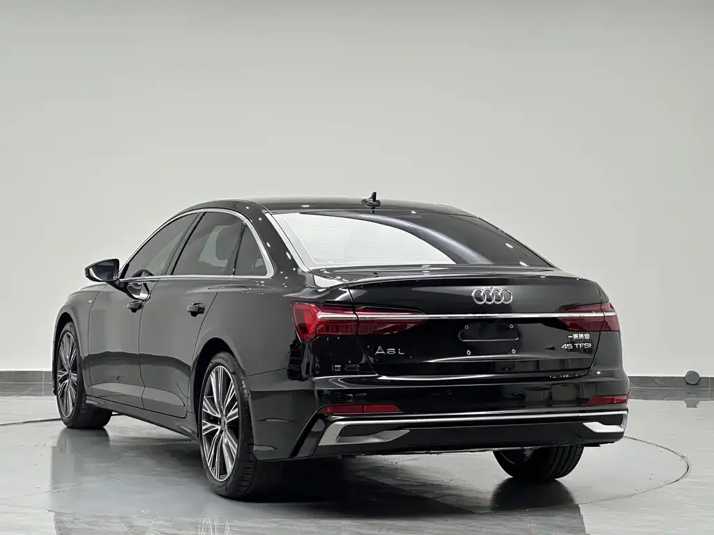 Audi A6L — фото 6