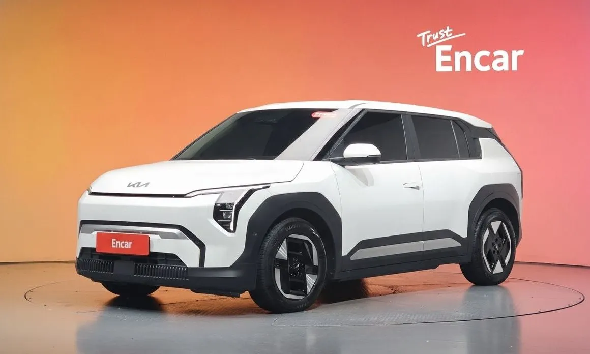 Kia EV3 — фото 1