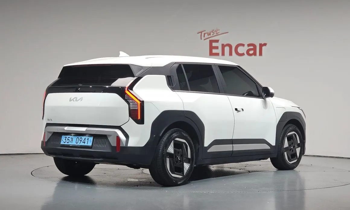 Kia EV3 — фото 4