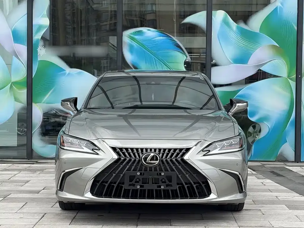 Lexus ES — фото 5
