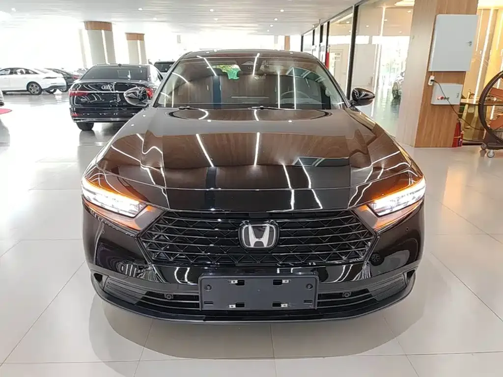 Honda Accord — фото 4