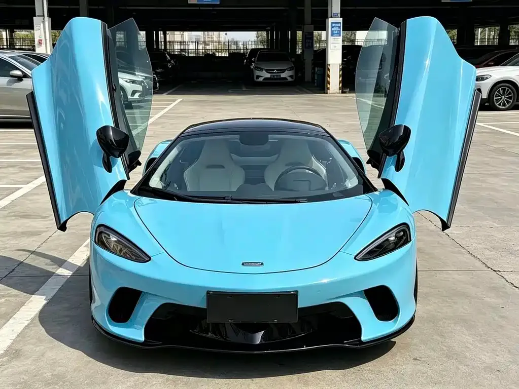 McLaren GT — фото 1
