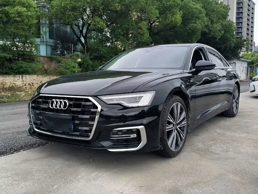 Audi A6L — фото 9