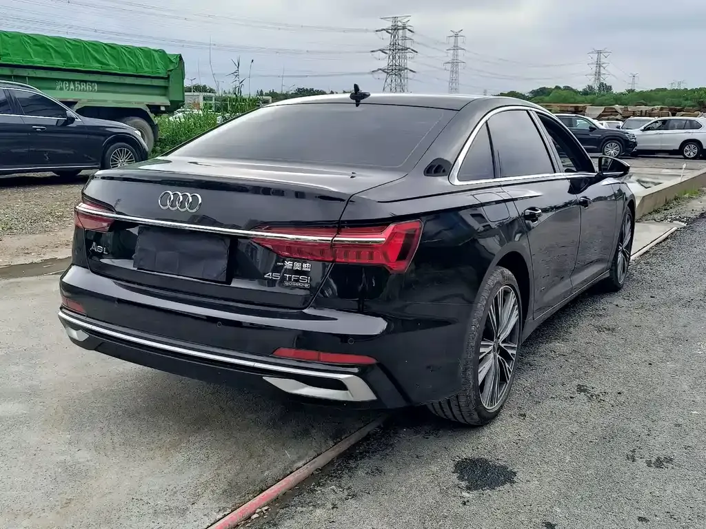 Audi A6L — фото 4