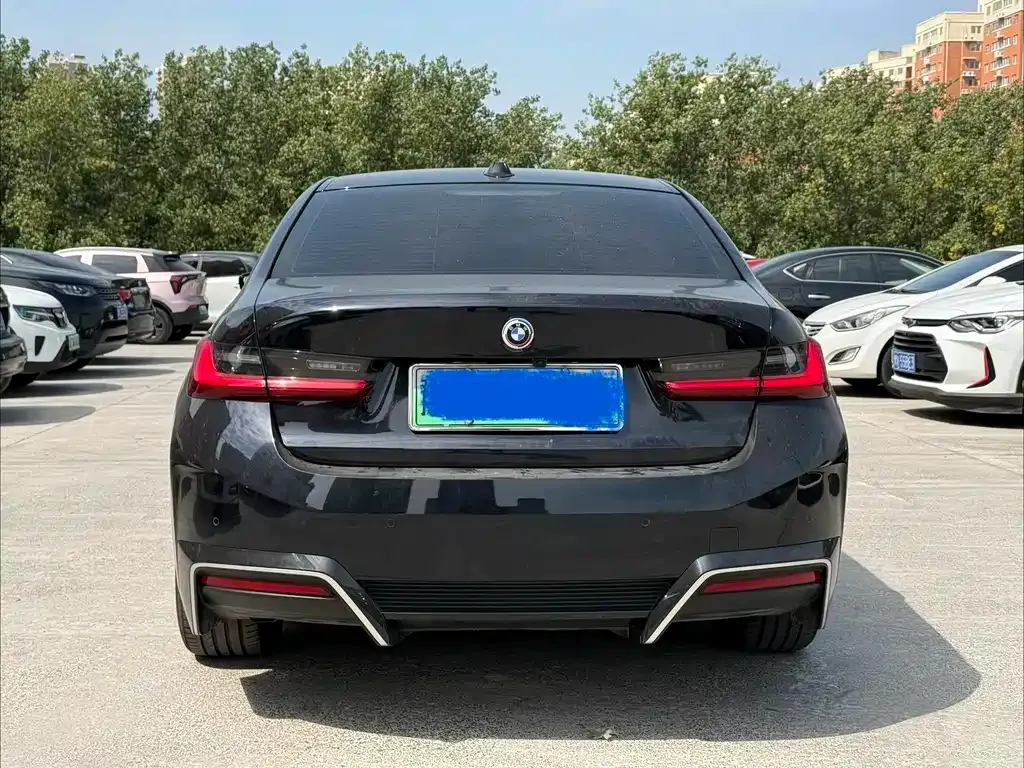 BMW i3 — фото 9